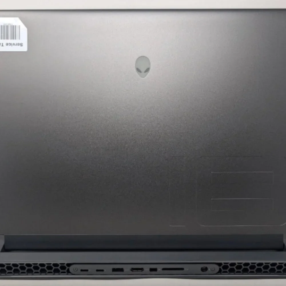 Alienware M18 R2 i9-14900HX@2.20GHz 32GB 2TB SSD 18